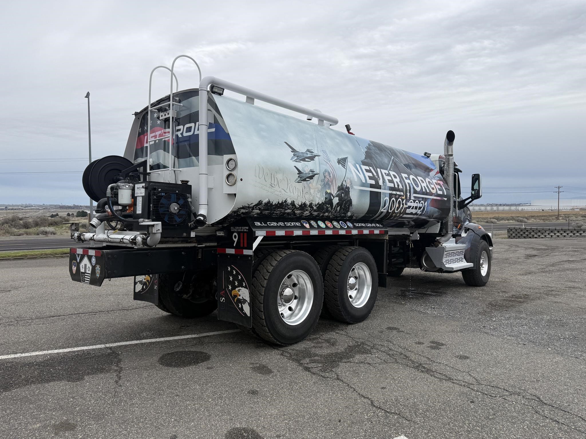 2018 PETERBILT 567 - image 4 of 6