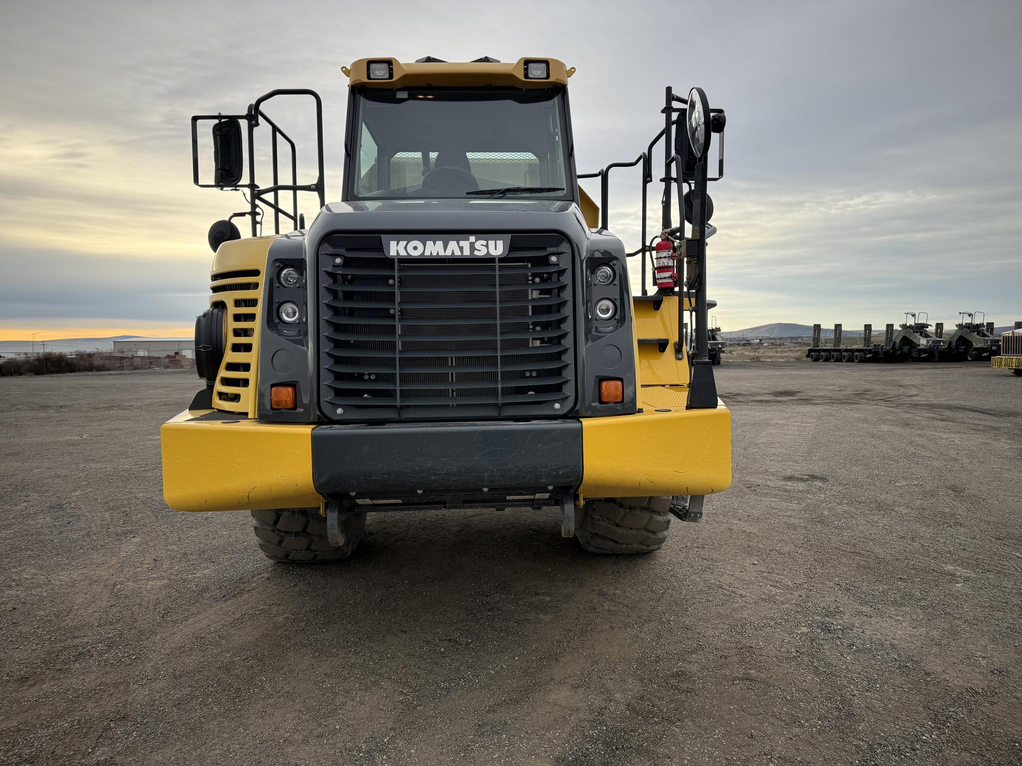2022 KOMATSU HM300-5 - image 2 of 6