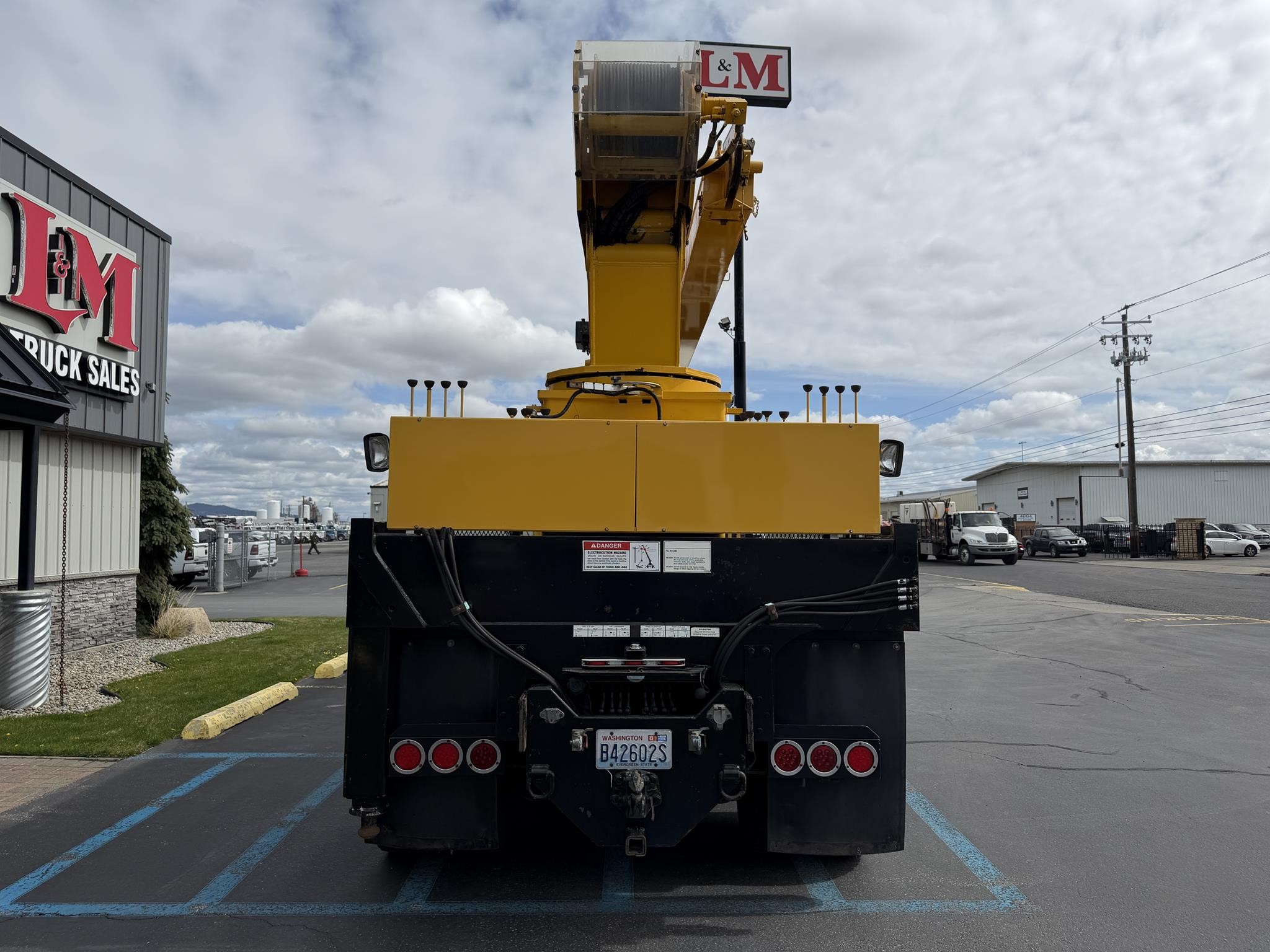 1994 NATIONAL 990 - image 4 of 6