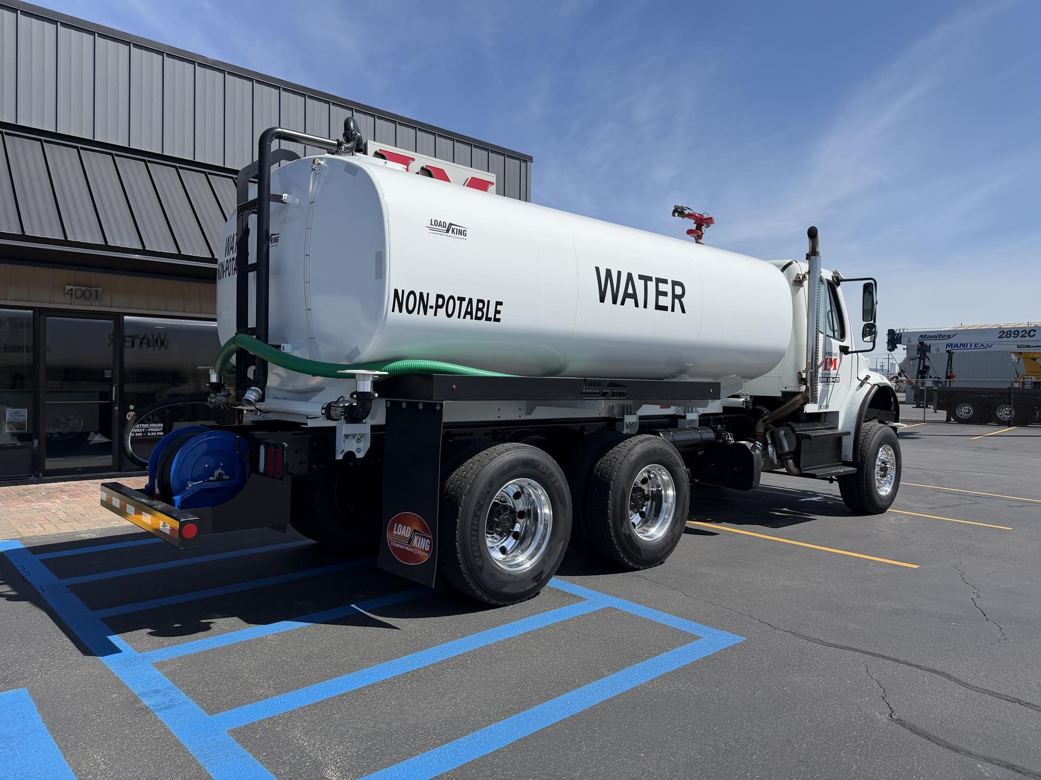 2016 FREIGHTLINER BUSINESS CLASS M2 106 - image 3 of 6