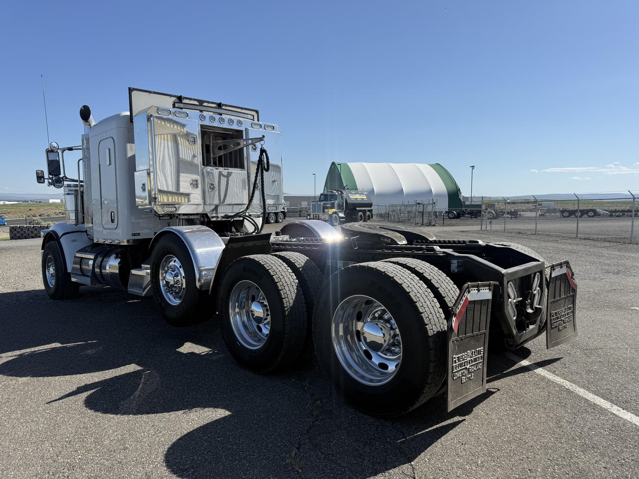 2023 PETERBILT 367 11021876679 2023 PETERBILT 367 11021876679