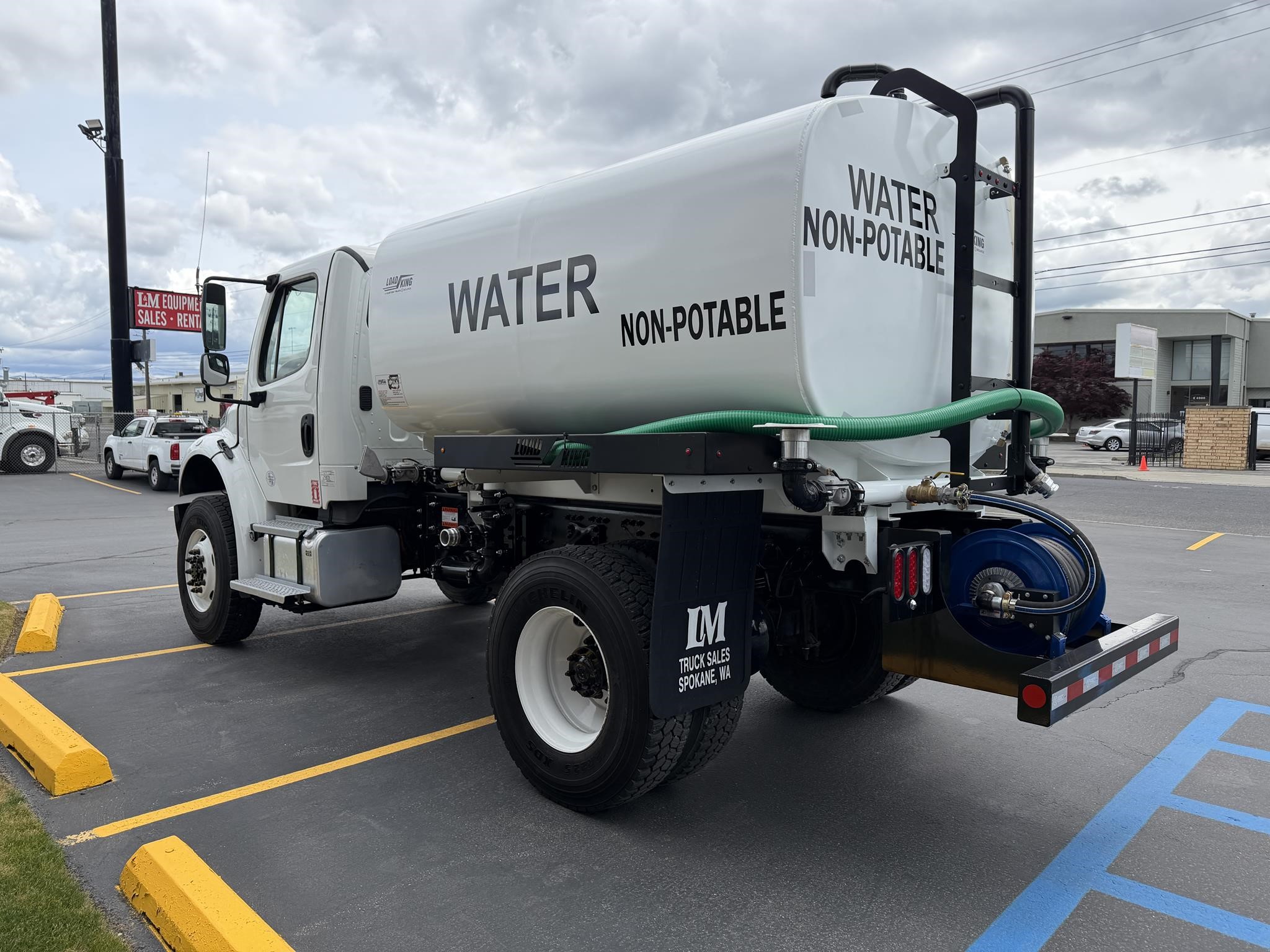 2020 FREIGHTLINER BUSINESS CLASS M2 106 - image 5 of 6