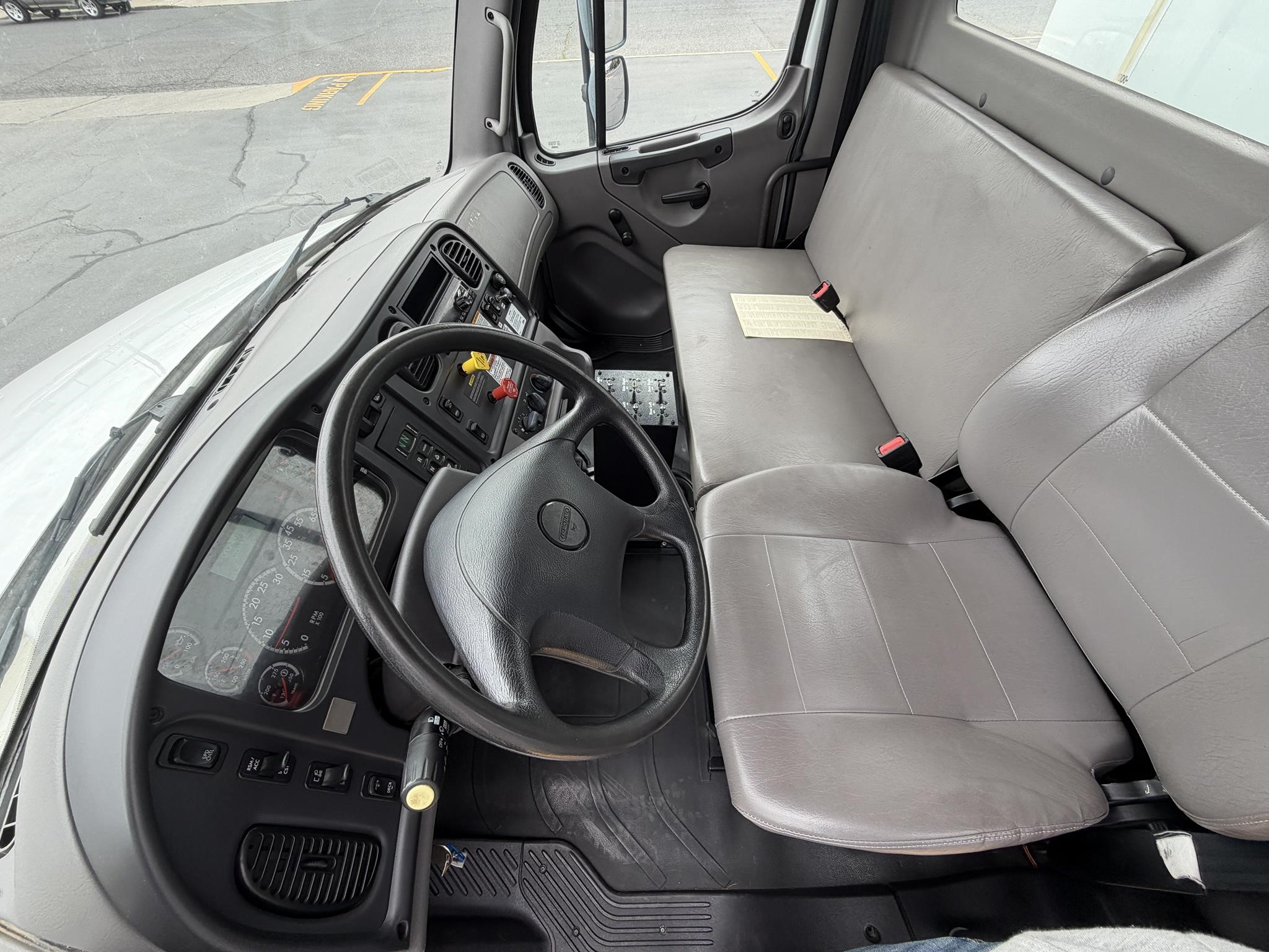 2020 FREIGHTLINER BUSINESS CLASS M2 106 11023592660 2020 FREIGHTLINER BUSINESS CLASS M2 106 11023592660