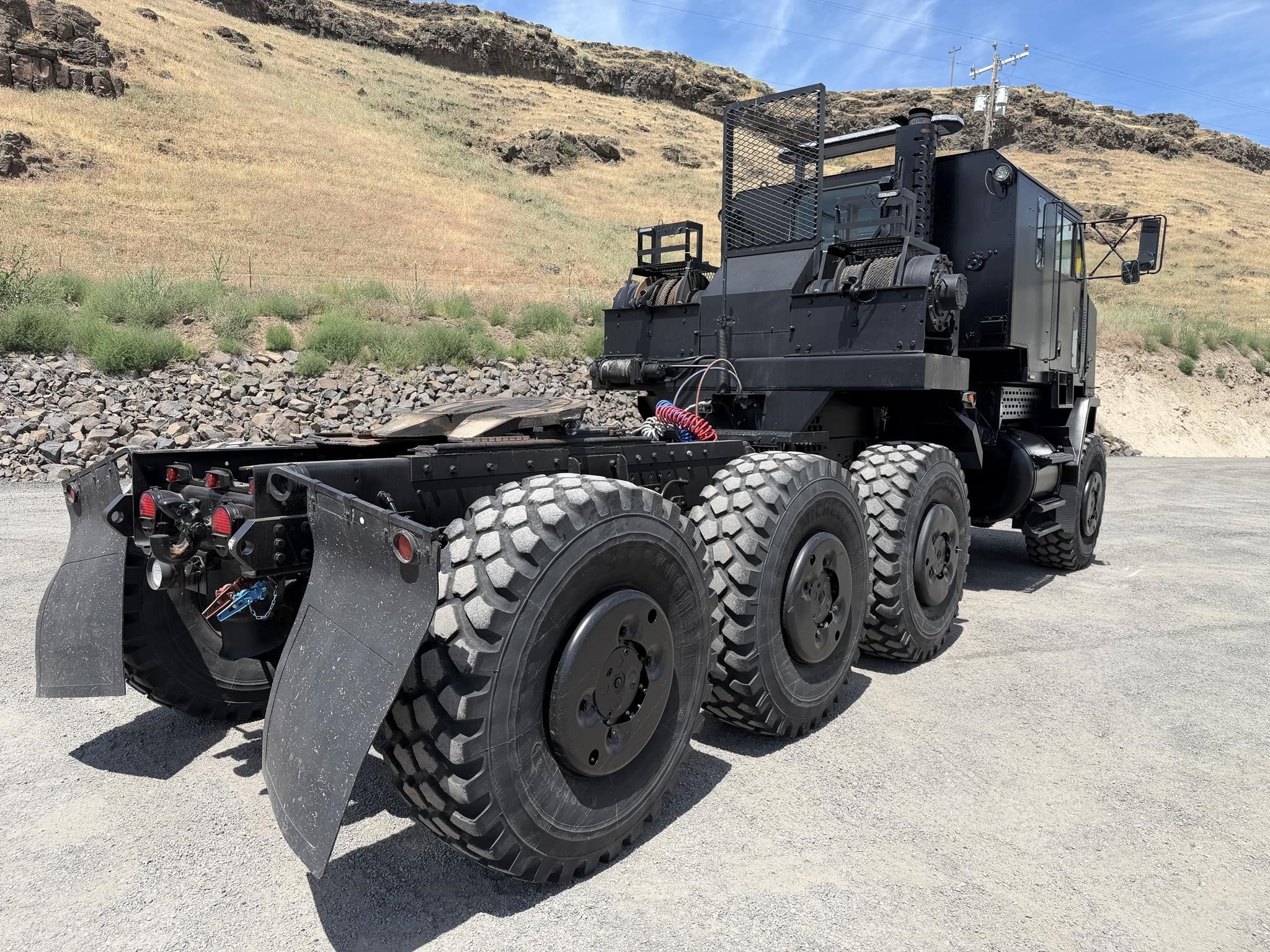 2002 OSHKOSH M1070 2002 OSHKOSH M1070 - image 5 of 6