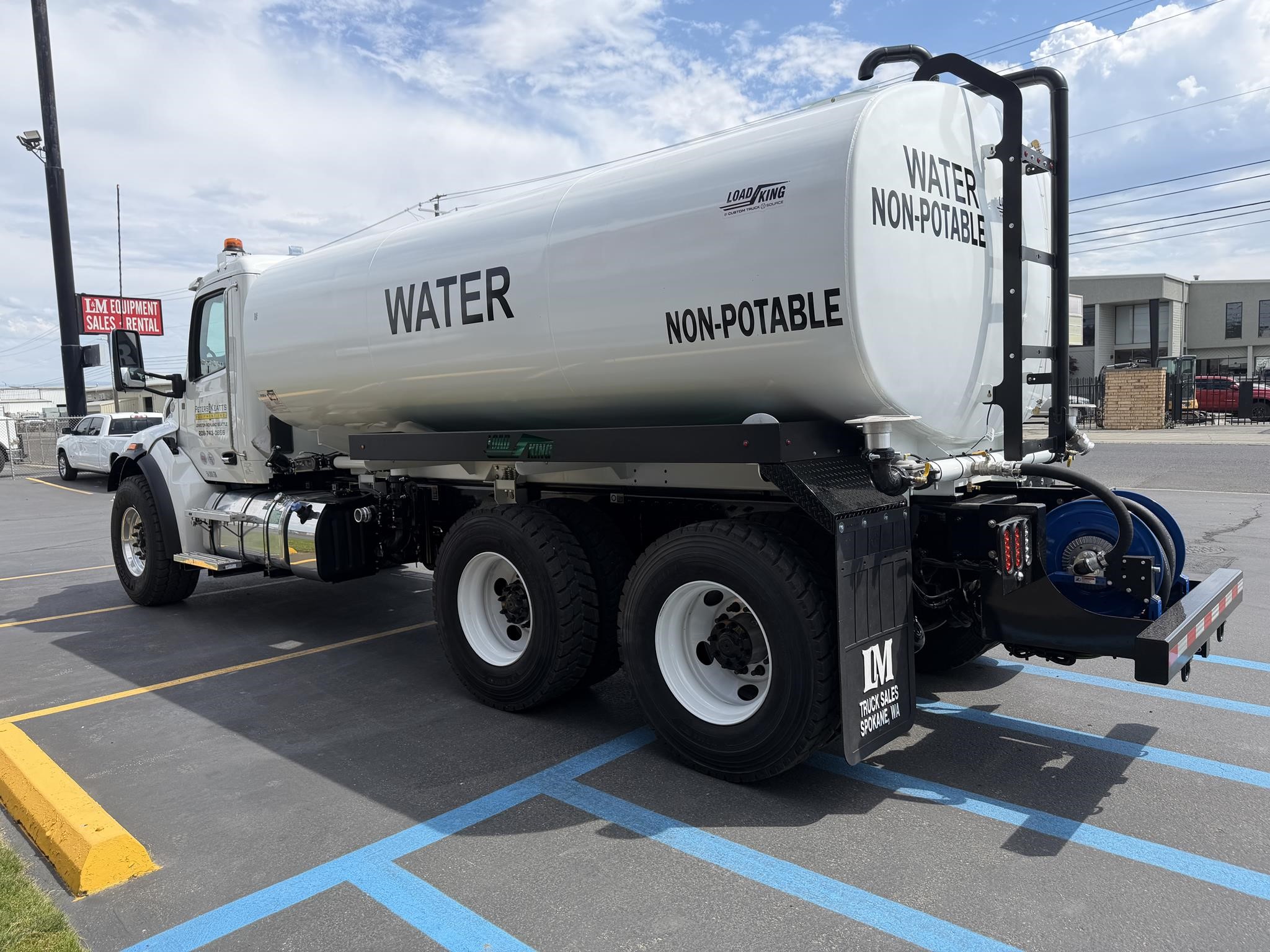 2025 PETERBILT 548 2025 PETERBILT 548 - image 3 of 6