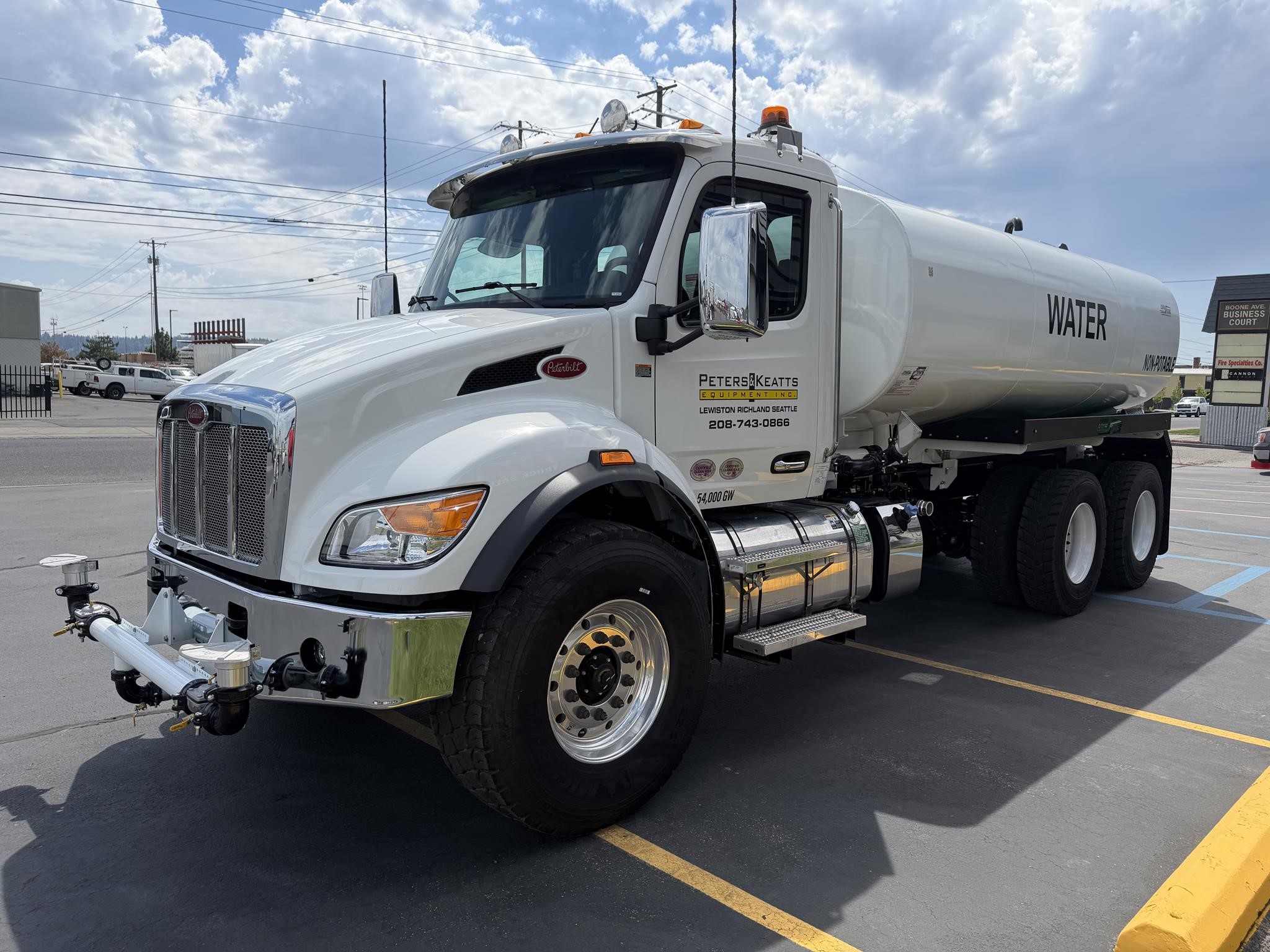 2025 PETERBILT 548 2025 PETERBILT 548 - image 5 of 6