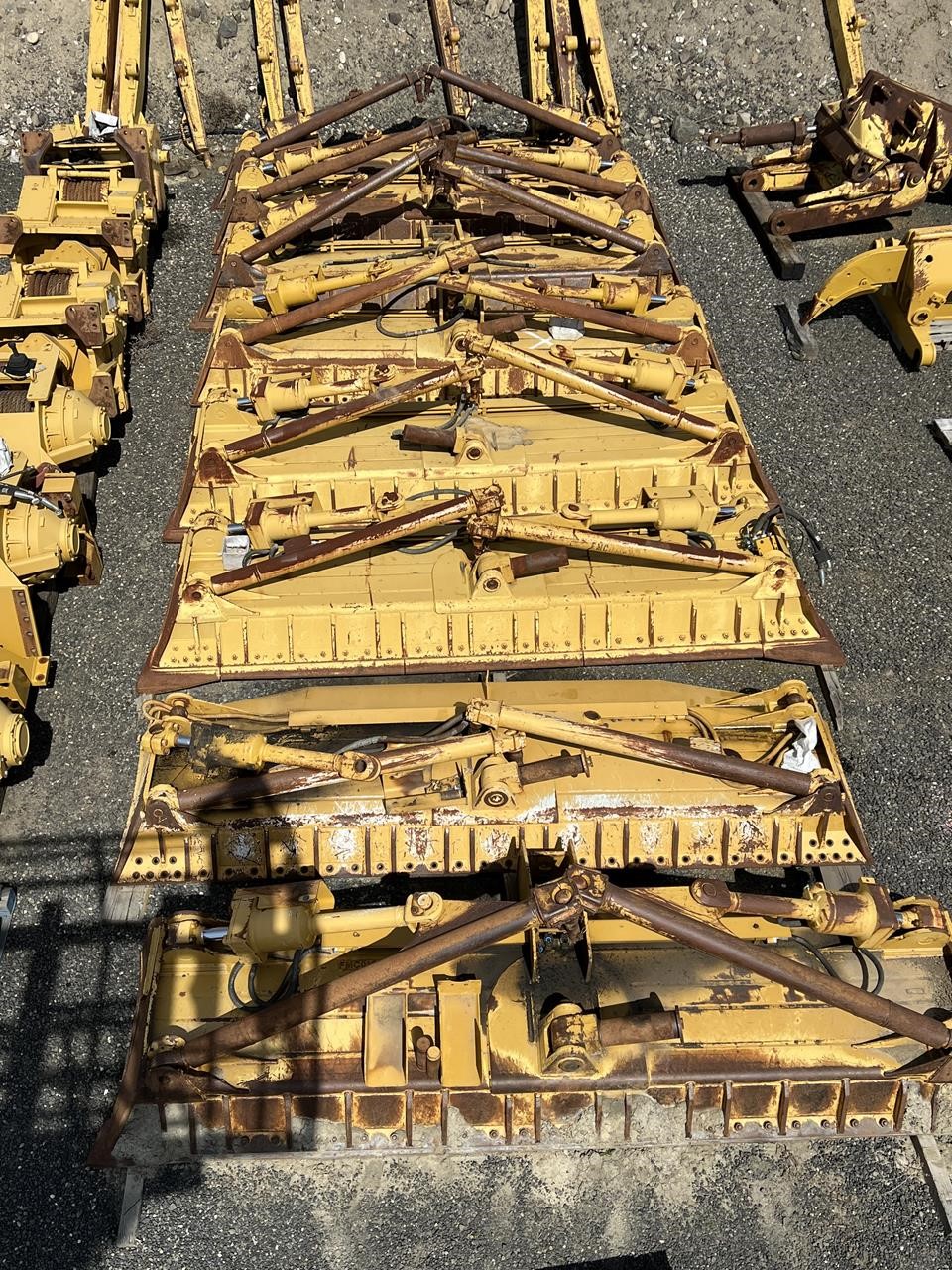 CATERPILLAR D8T CATERPILLAR D8T - image 6 of 6