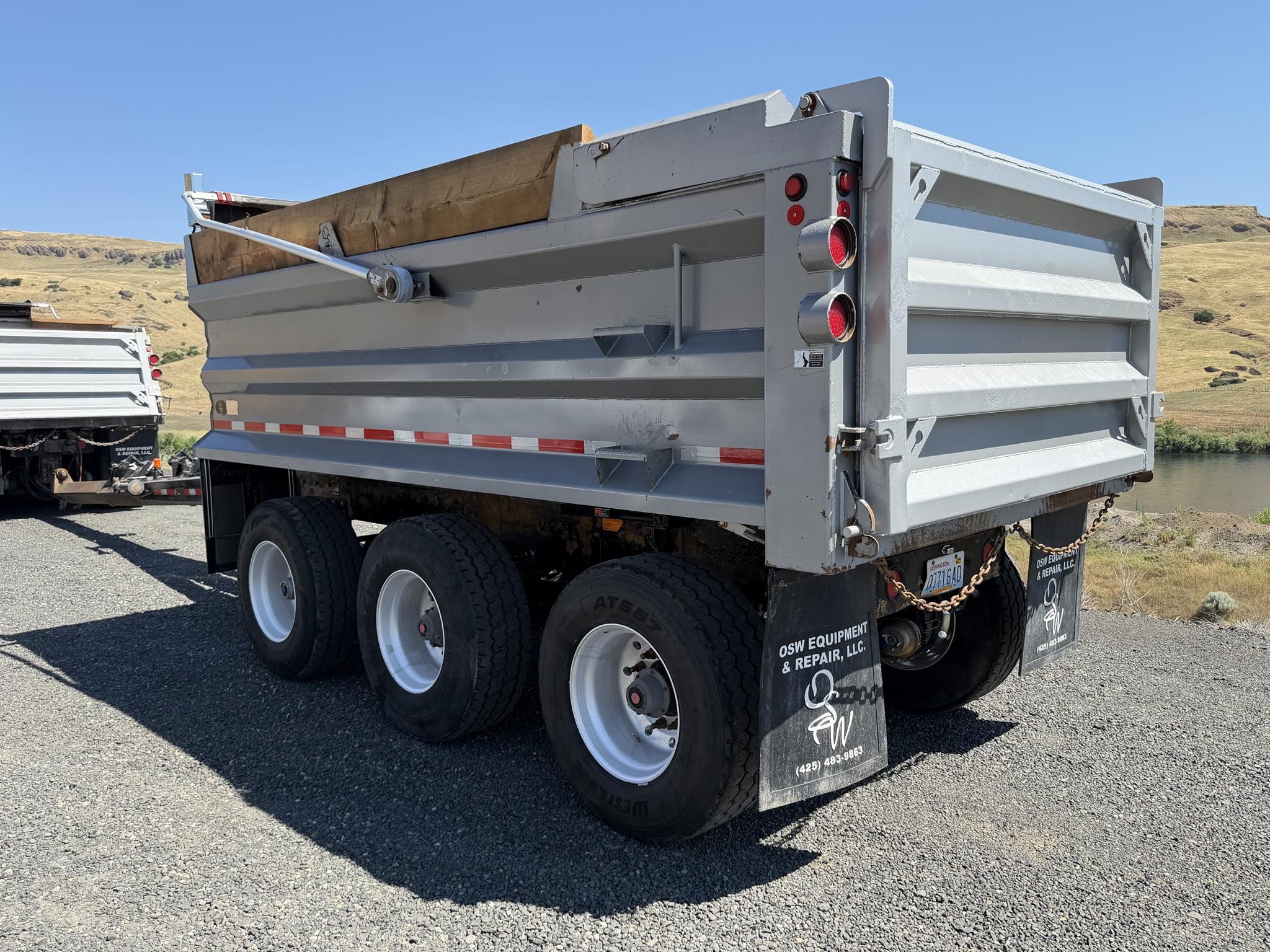 2020 PETERBILT 567 - image 6 of 6