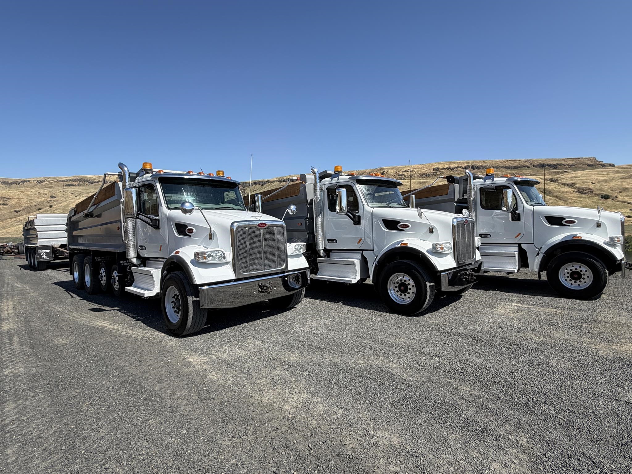 2020 PETERBILT 567 - image 1 of 6