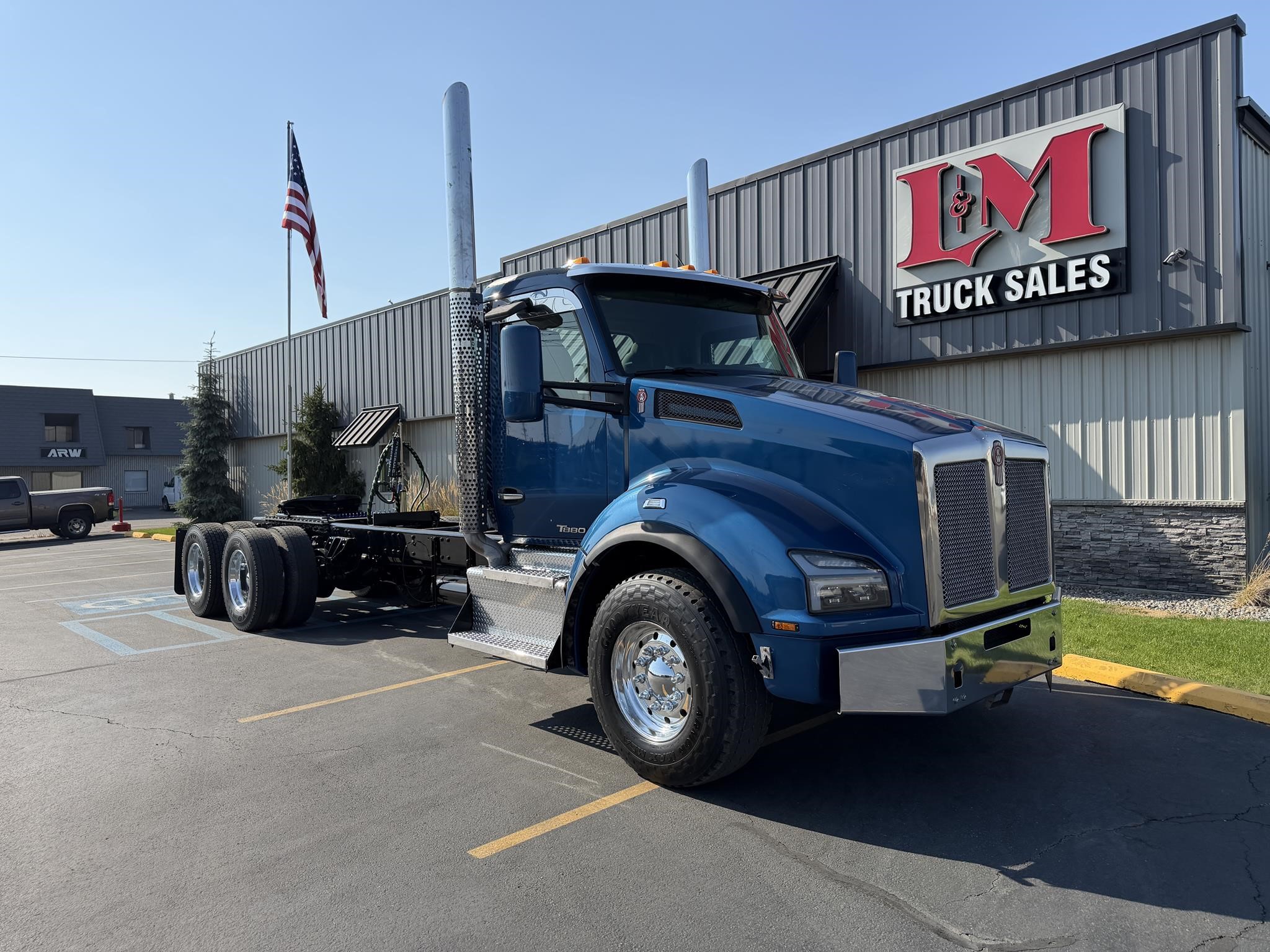 2016 KENWORTH T880 2016 KENWORTH T880 - image 1 of 6