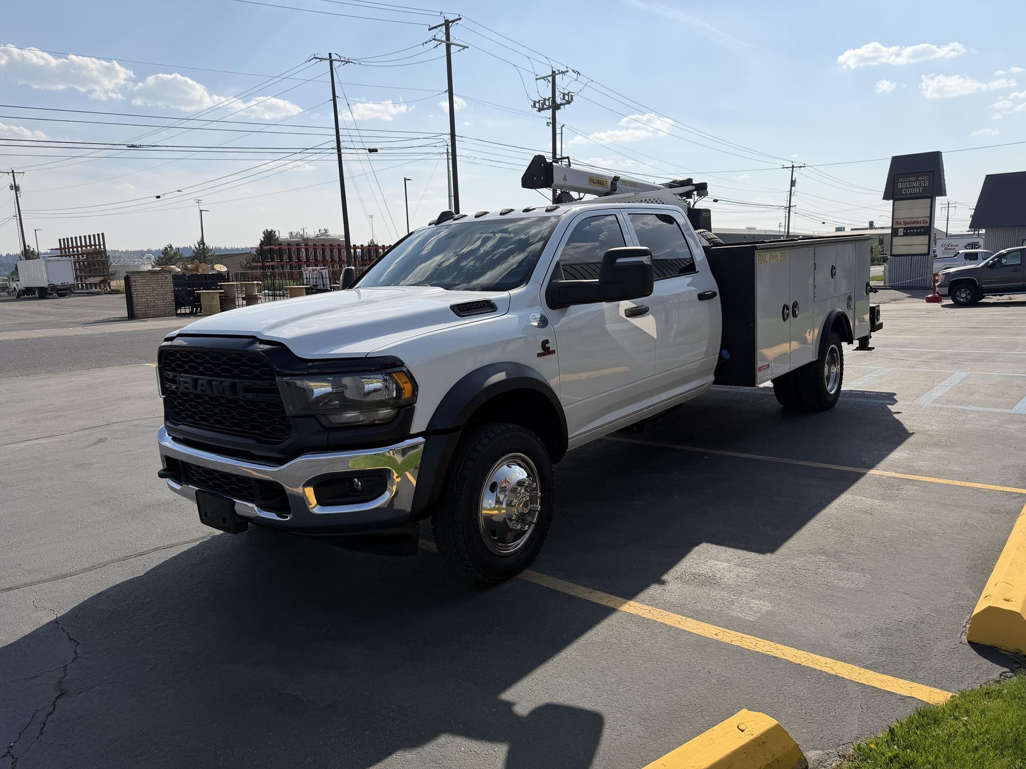 2024 RAM 5500 11040072966 2024 RAM 5500 11040072966