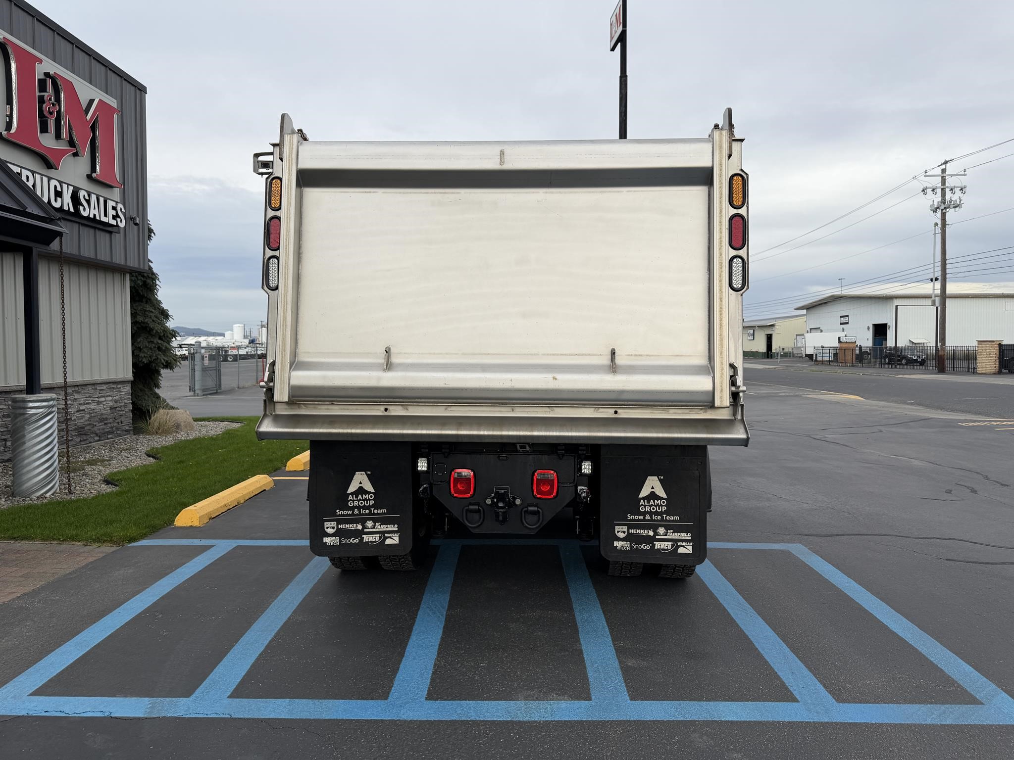 2025 MACK GRANITE 64FR - image 4 of 6