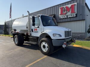 2020 FREIGHTLINER BUSINESS CLASS M2 106 11054975388