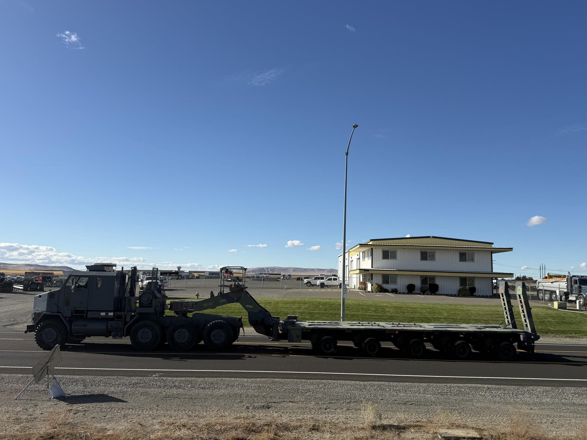2014 OSHKOSH M1070 11055384854 2014 OSHKOSH M1070 11055384854