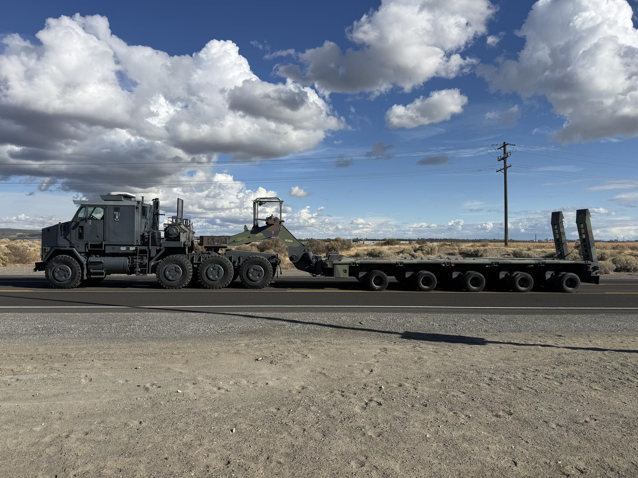 2014 OSHKOSH M1070 11055384886 2014 OSHKOSH M1070 11055384886
