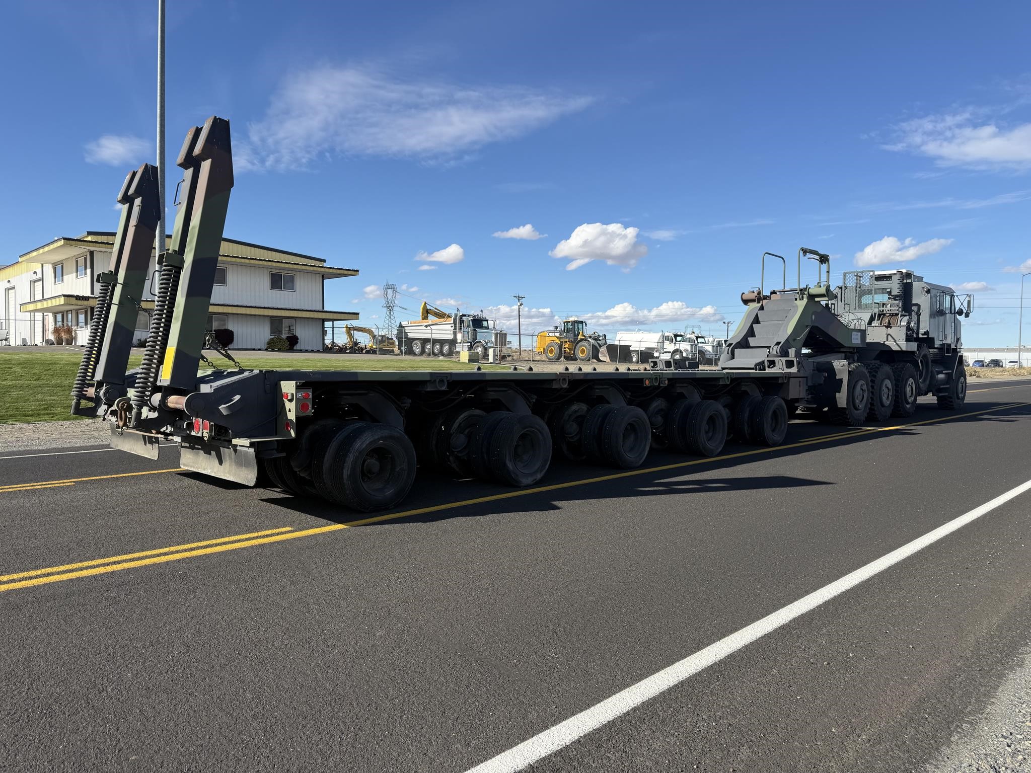 2014 OSHKOSH M1070 11055384913 2014 OSHKOSH M1070 11055384913